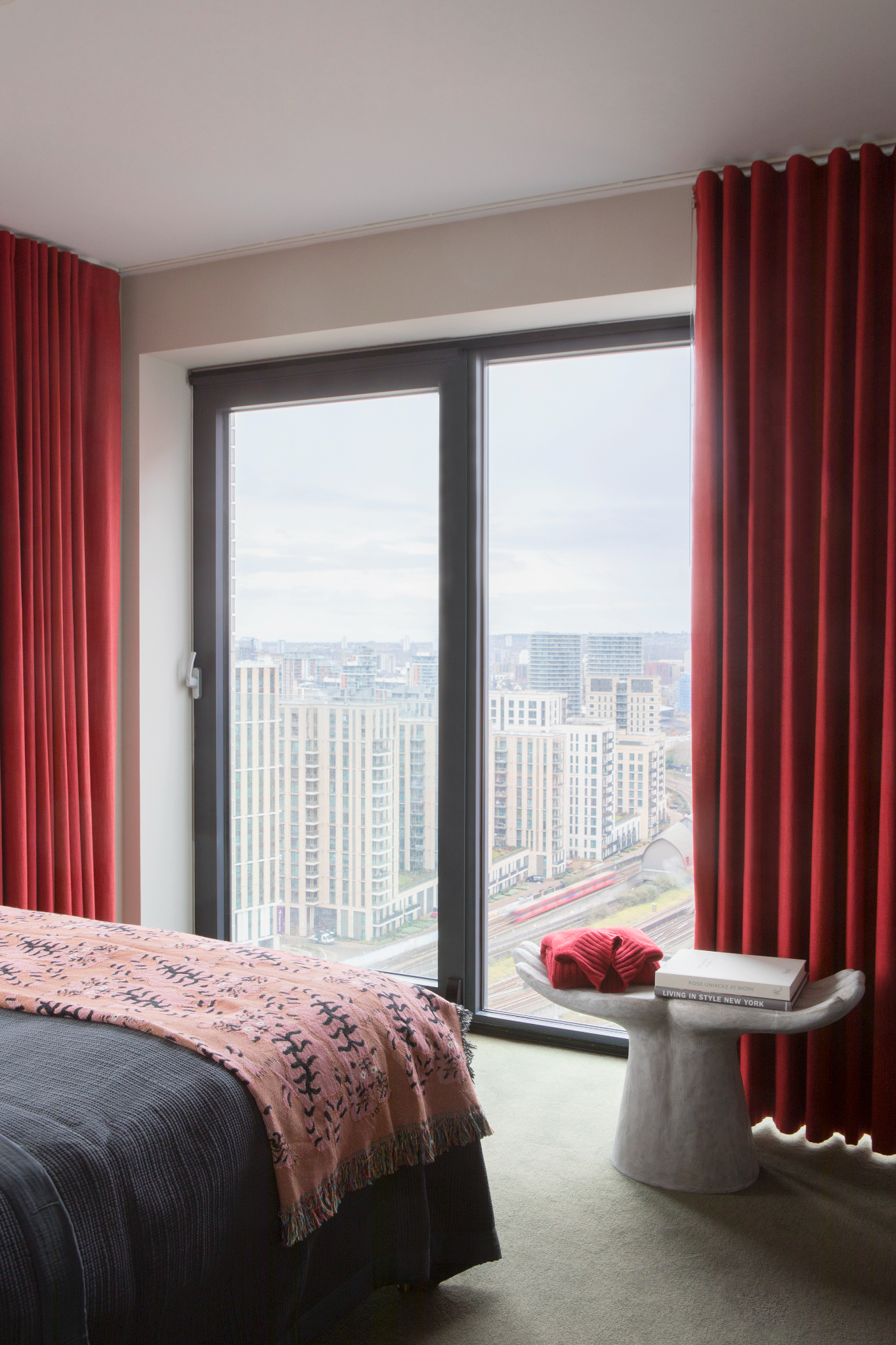 Interior Design for Flat in City Island by Krikla